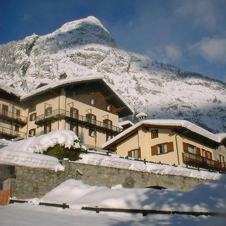 Hotel Ottoz Meuble 쿠르마예 외부 사진