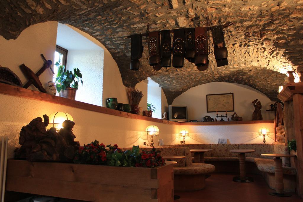 Hotel Ottoz Meuble 쿠르마예 외부 사진