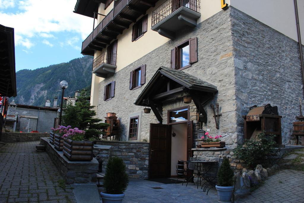 Hotel Ottoz Meuble 쿠르마예 외부 사진