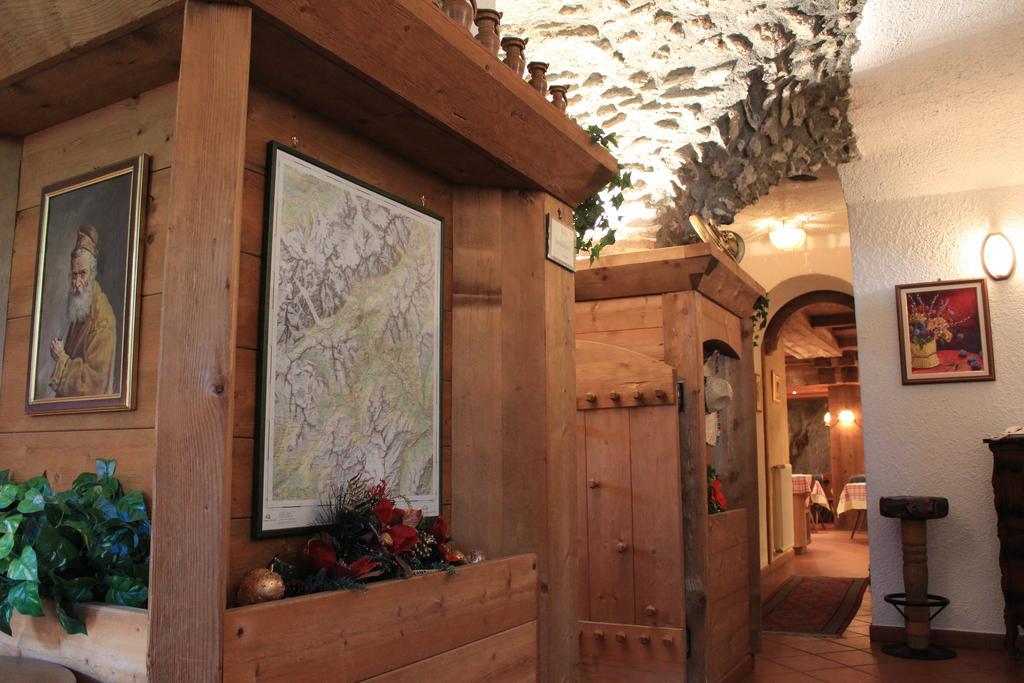 Hotel Ottoz Meuble 쿠르마예 외부 사진