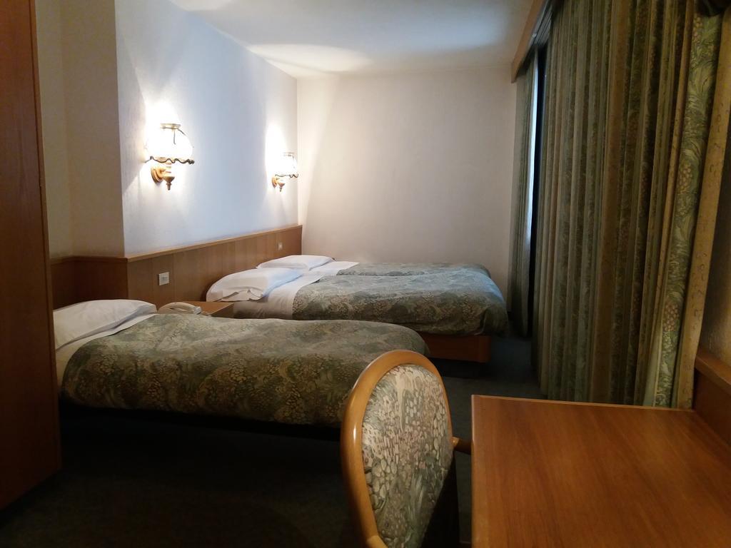 Hotel Ottoz Meuble 쿠르마예 외부 사진