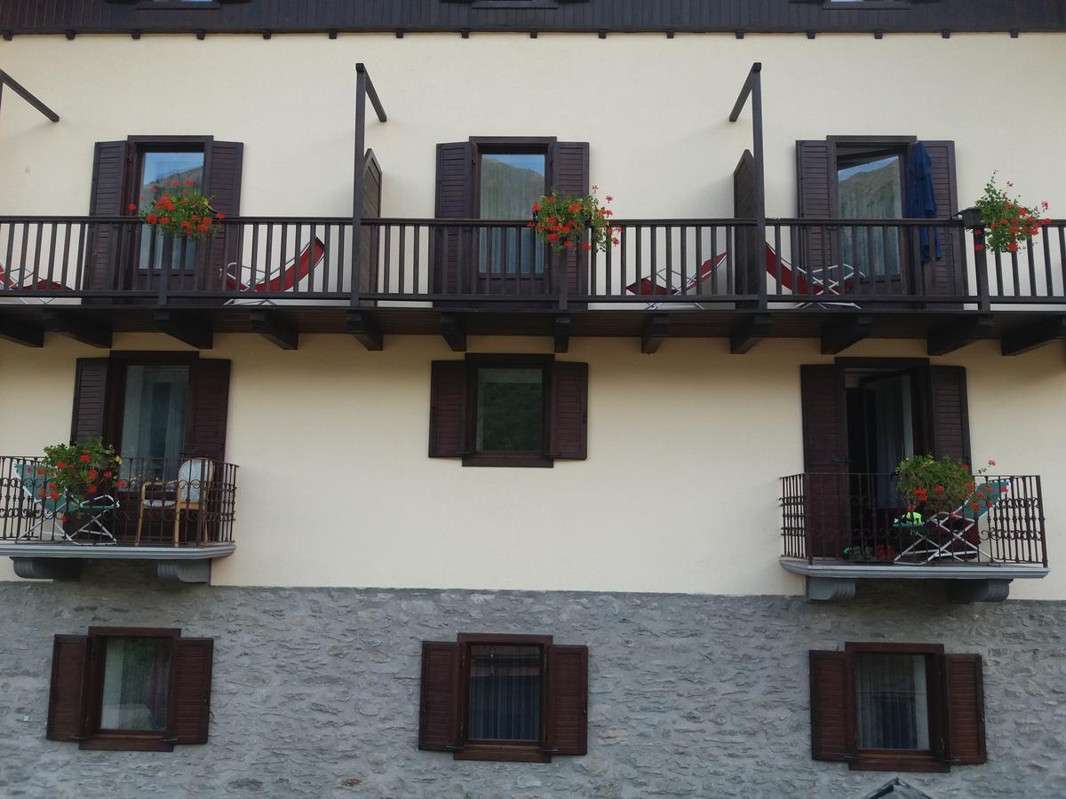 Hotel Ottoz Meuble 쿠르마예 외부 사진